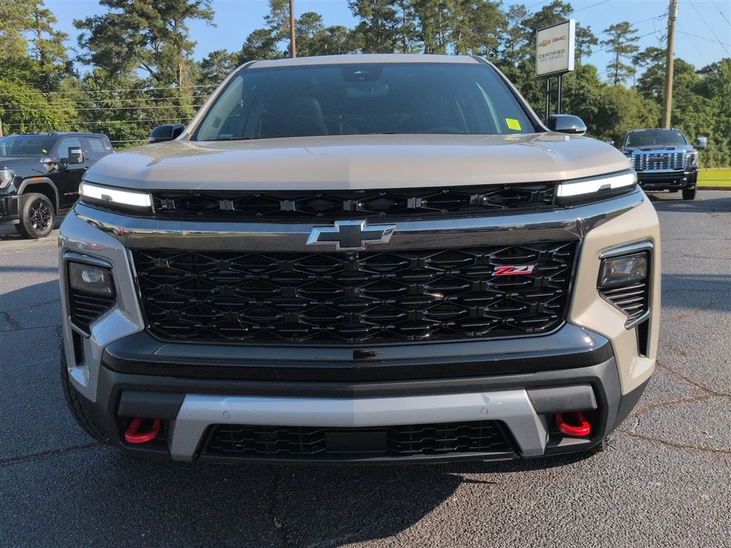 Used 2026 Sandstone Gray Chevrolet Z71 image 32