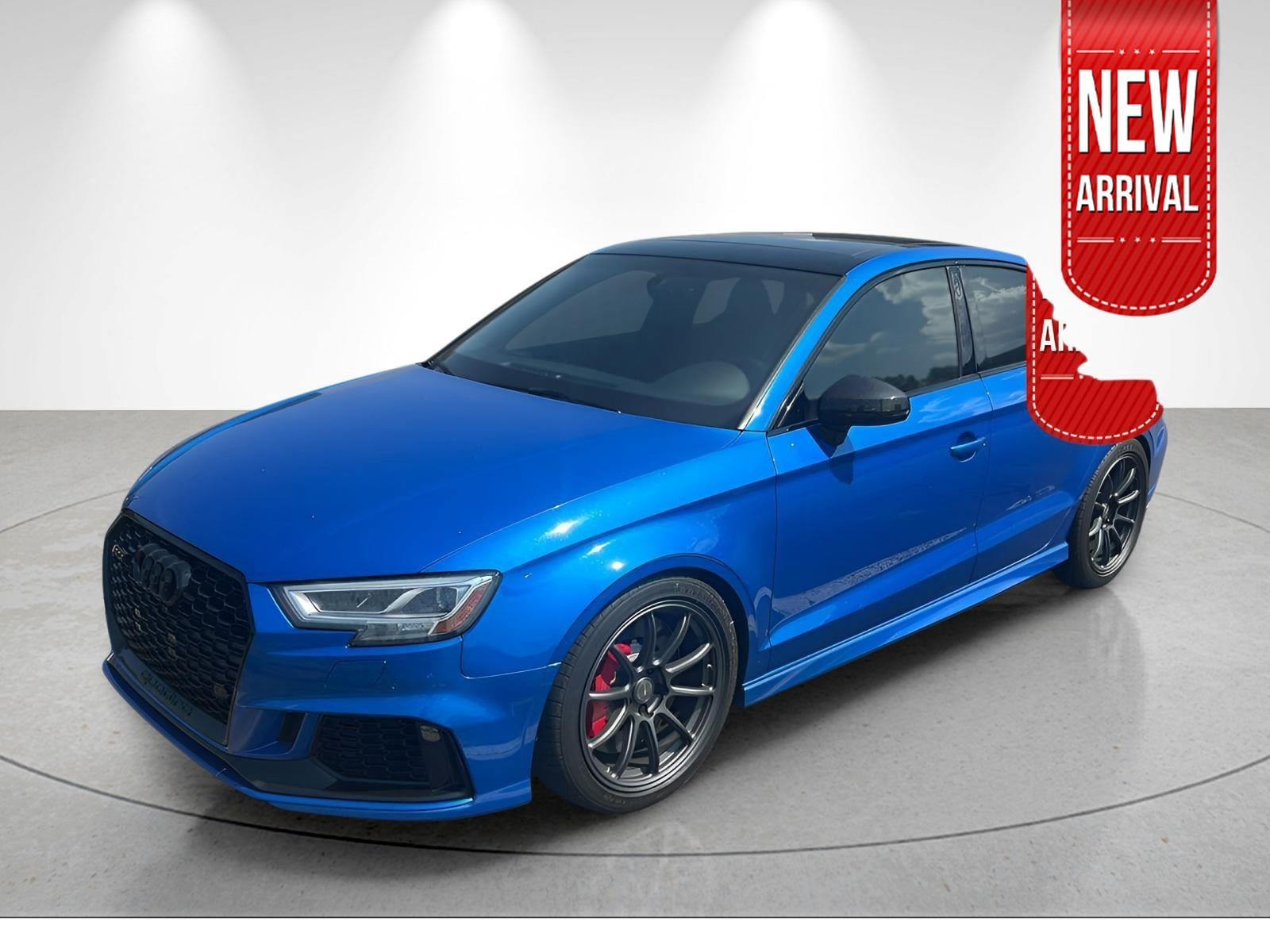 Used 2019 Ara Blue Crystal Effect Audi 2.5T quattro image 1
