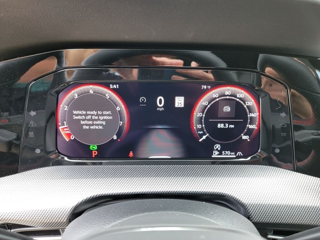 2025 Volkswagen Golf GTI SE - Photo 31