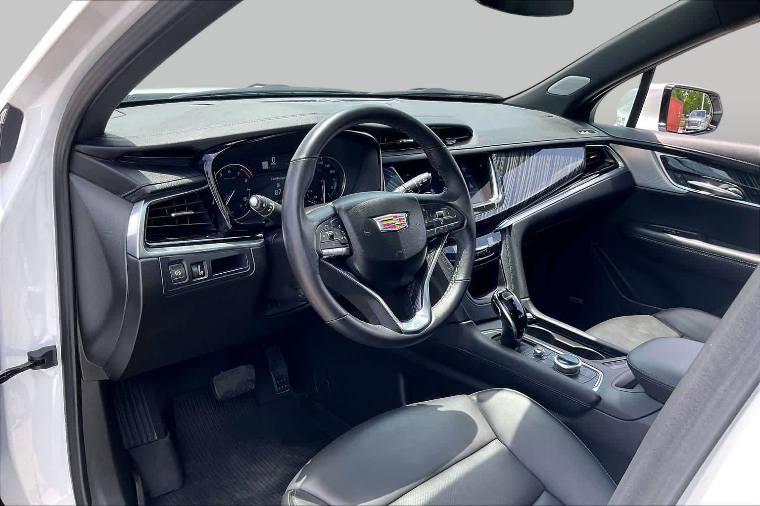 Used 2024 Crystal White Tricoat Cadillac FWD Premium Luxury image 18