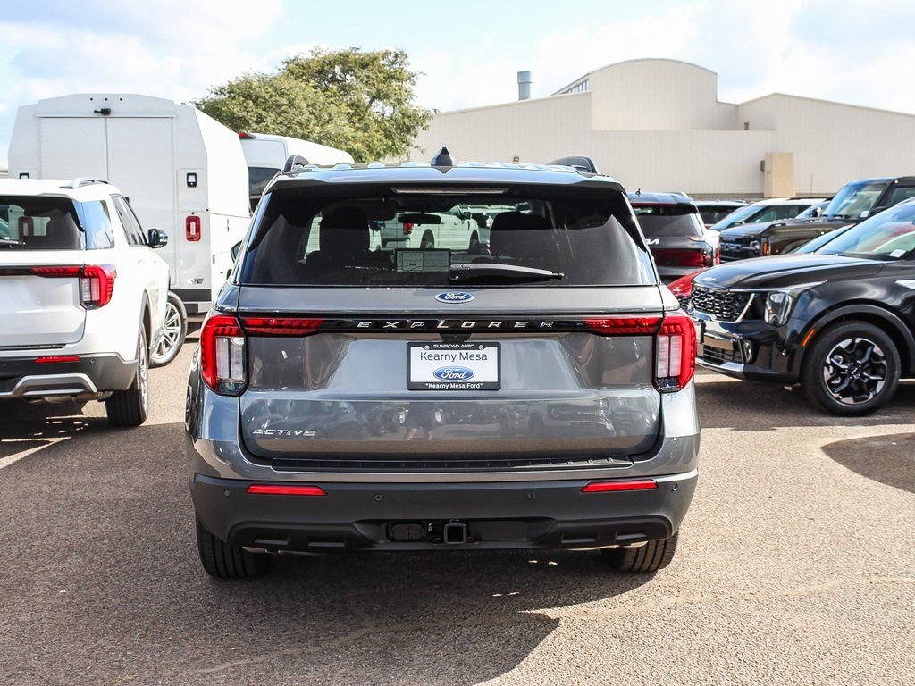 New 2026 Carbonized Gray Metallic Ford Active image 9
