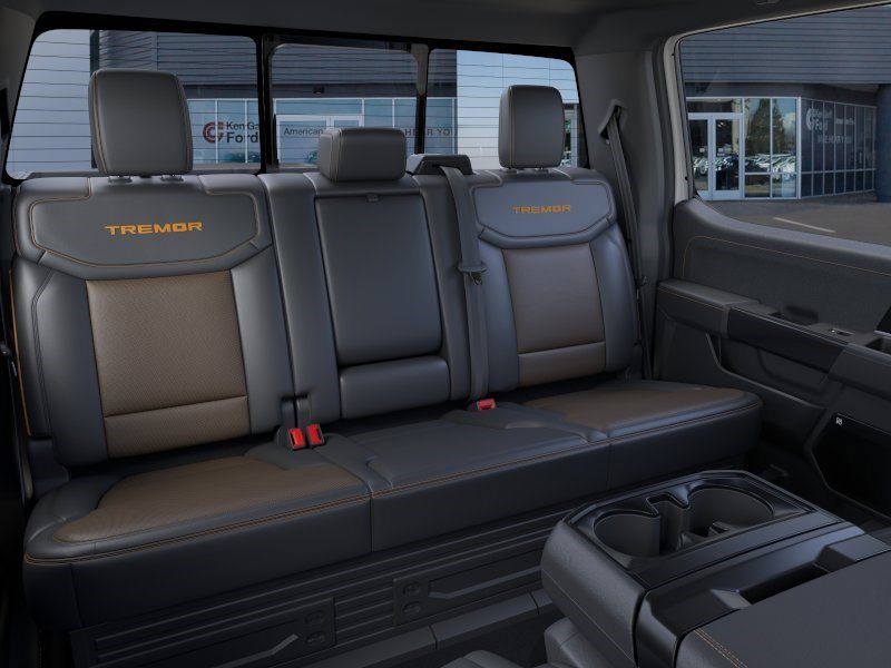 New 2026 Oxford White Ford Tremor image 12