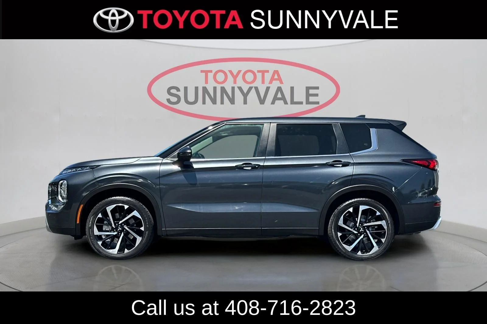 Used 2024  Mitsubishi SE image 6
