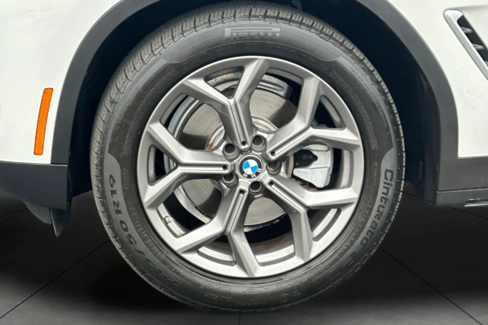 Used 2024 Alpine White BMW sDrive30i image 26