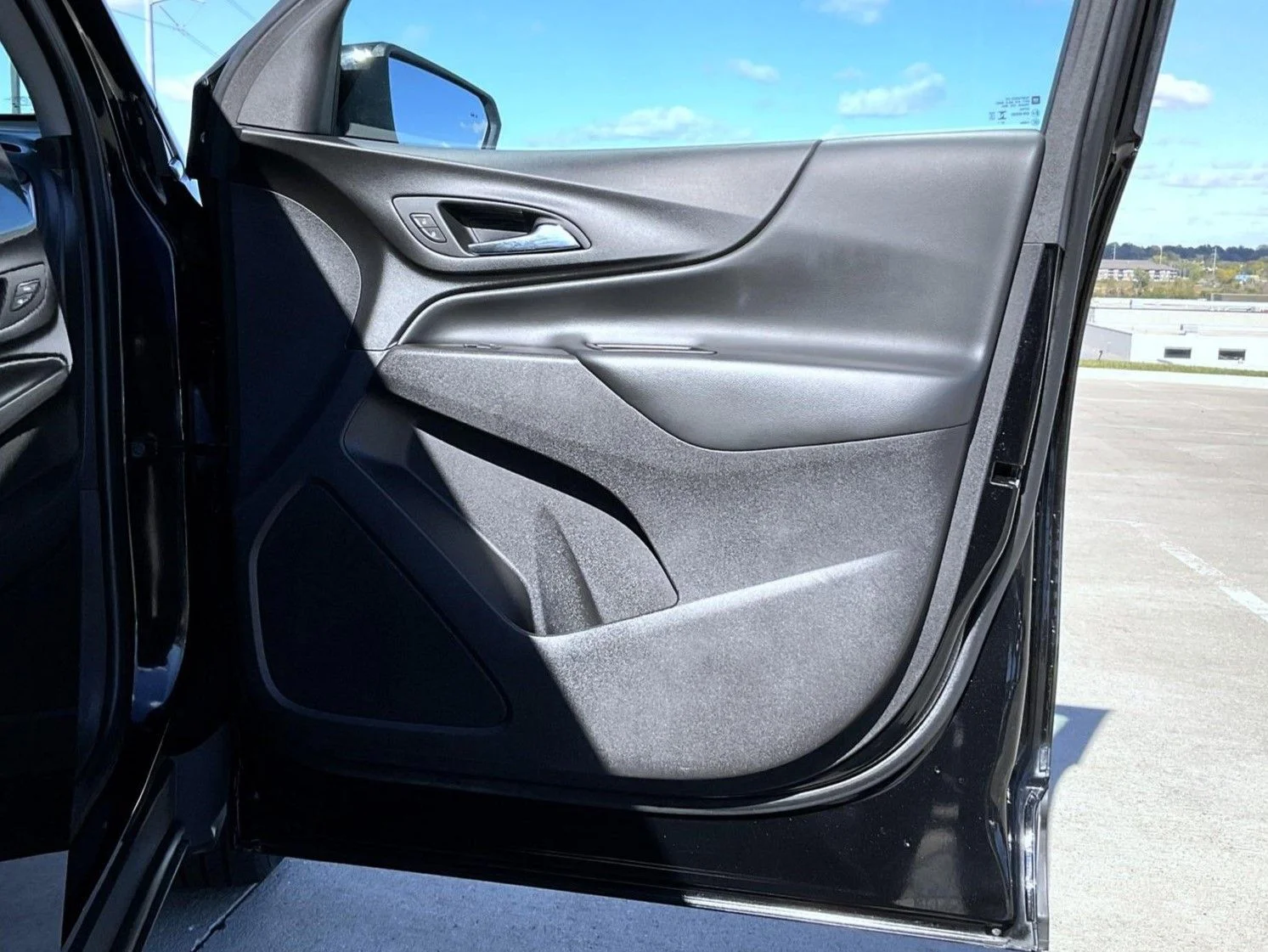2024 Chevrolet Equinox LT - Photo 17