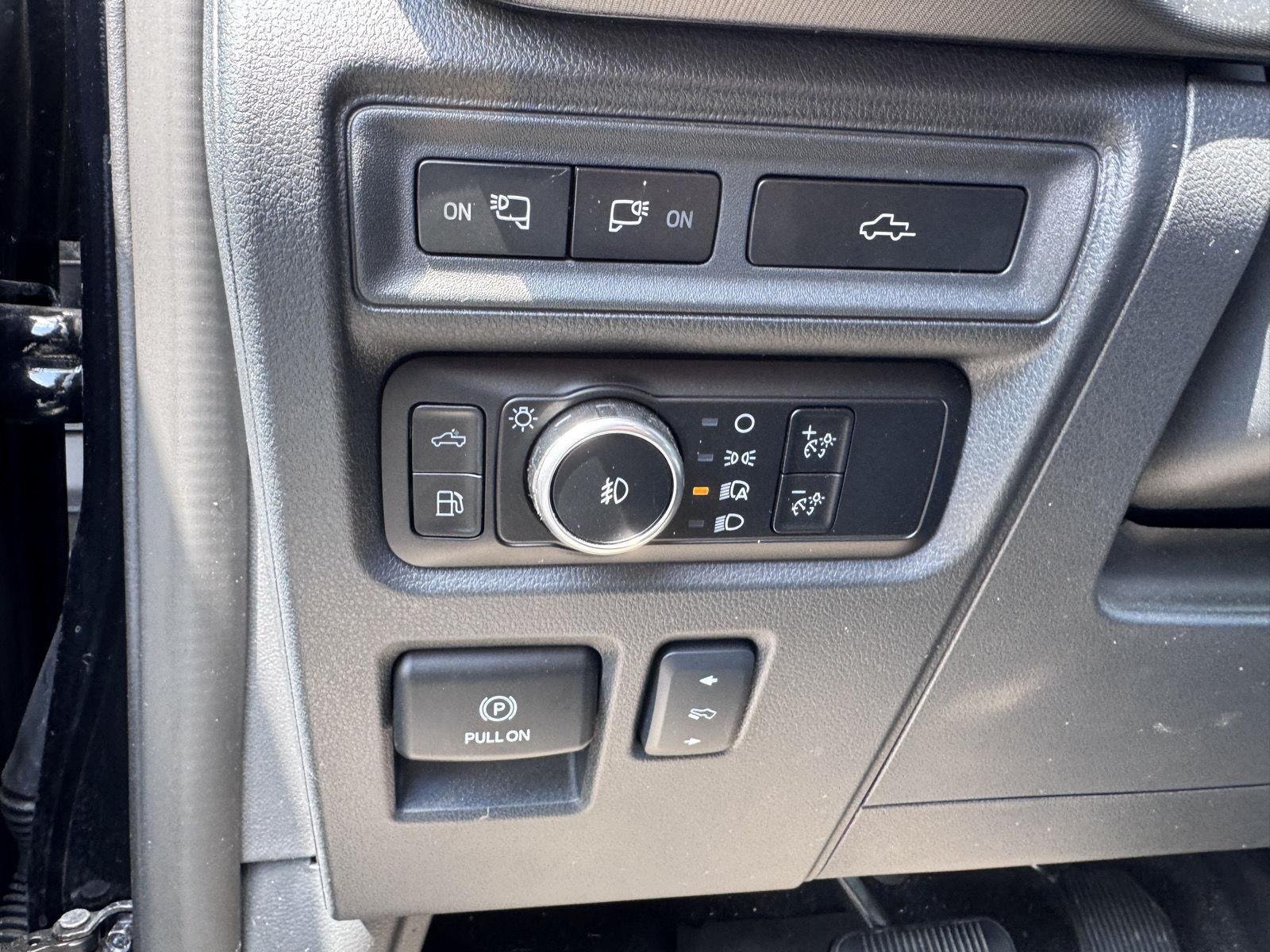 Used 2024 Agate Black Ford Platinum image 13