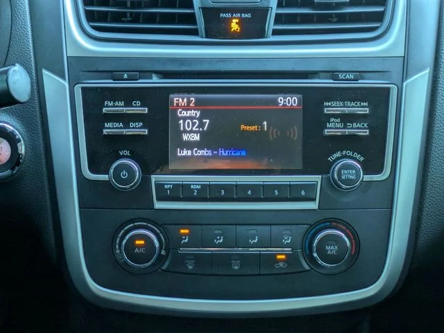 Used 2018 Gray Nissan 2.5 S image 31