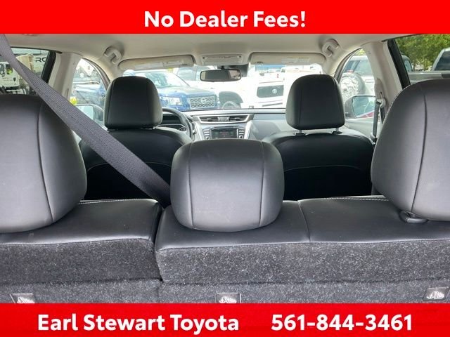 Used 2023 Red Nissan SL image 14
