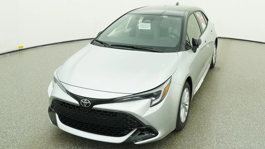 New 2027 Classic Silver Metallic with Black roof Toyota SE image 31