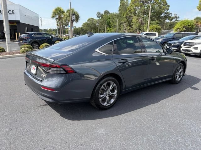 Used 2024  Honda EX image 6