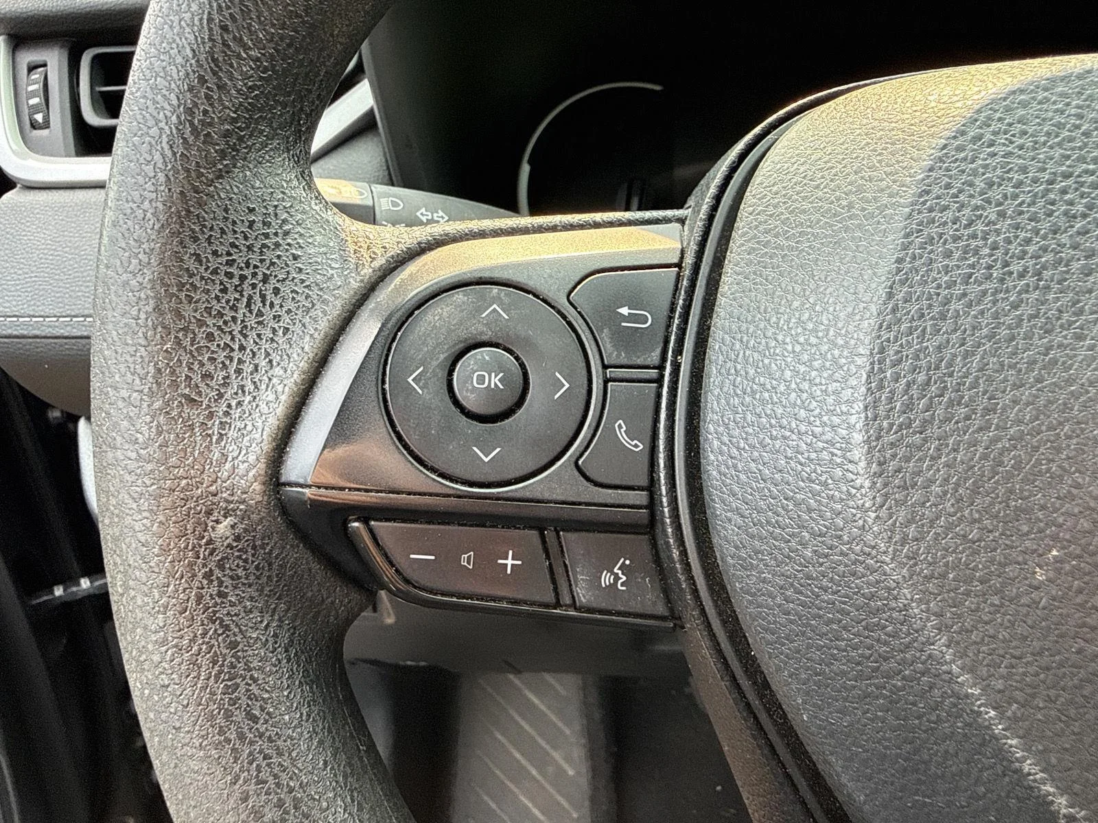 Used 2024 Magnetic Gray Metallic Toyota LE image 9