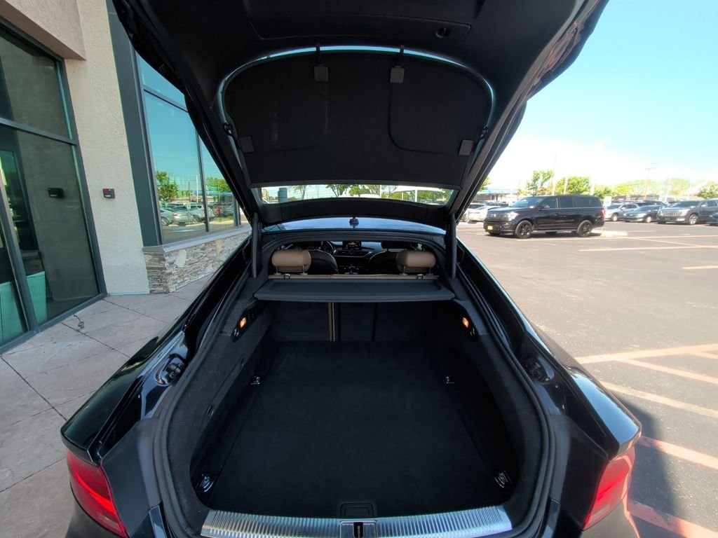 Used 2014 Blue Audi 4.0T Prestige image 12