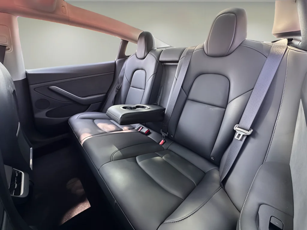 Used 2023 White Tesla Base image 17