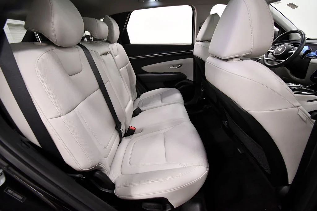 Used 2023 Black Hyundai Limited image 18