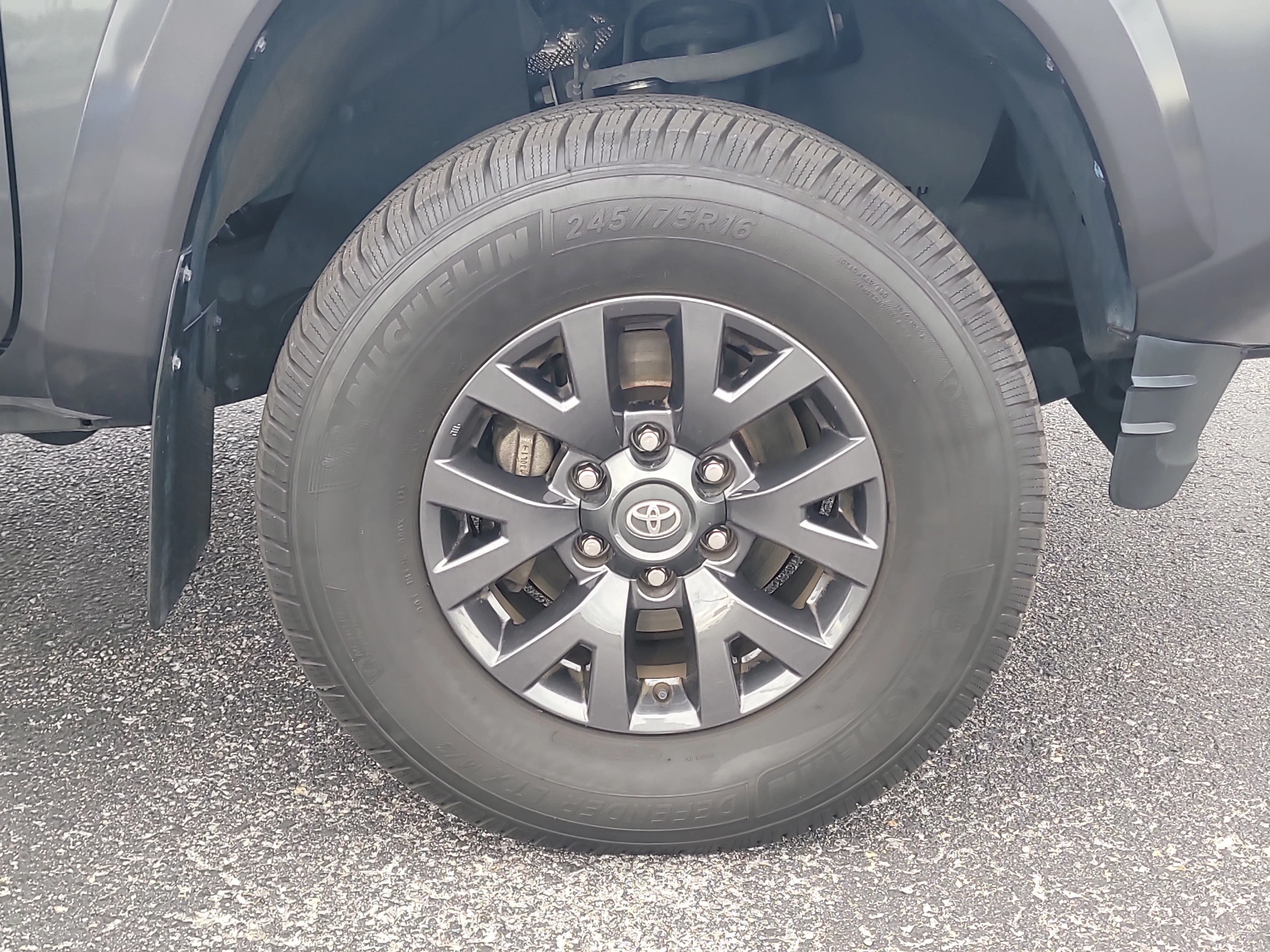 Certified Used 2022 Magnetic Gray Metallic Toyota SR5 image 9