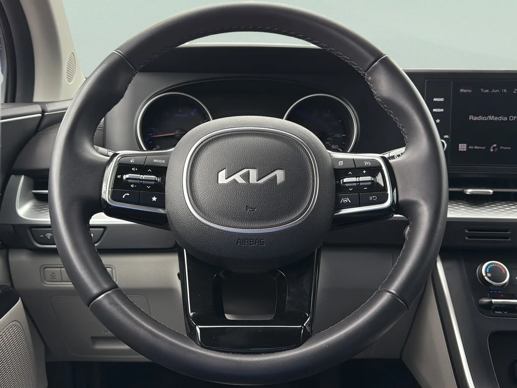 Certified Used 2023 Silky Silver Kia LX Seat Package image 23