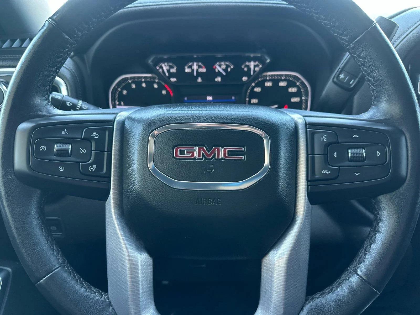 Used 2022 Summit White GMC SLT image 22
