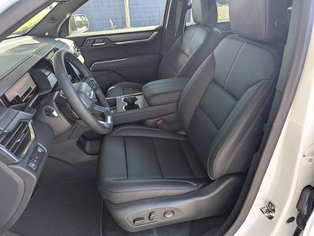 2026 GMC Acadia Elevation - Photo 11