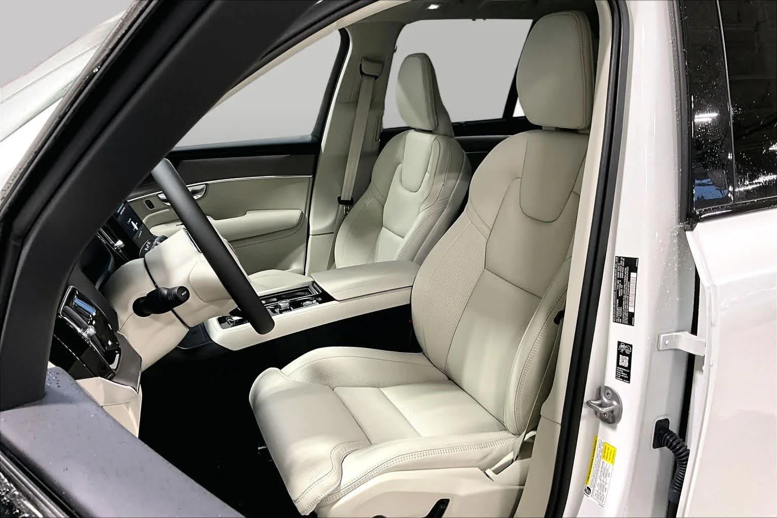 New 2026 Crystal White Volvo Ultra image 13