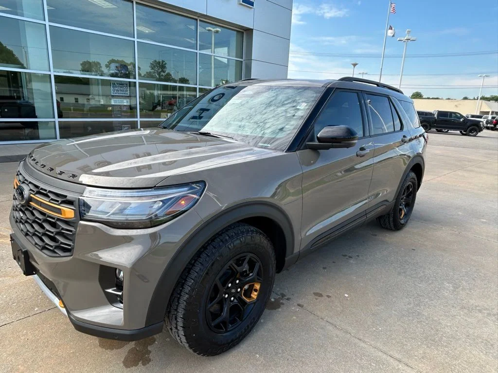 New 2026 Marsh Gray Ford Tremor image 2