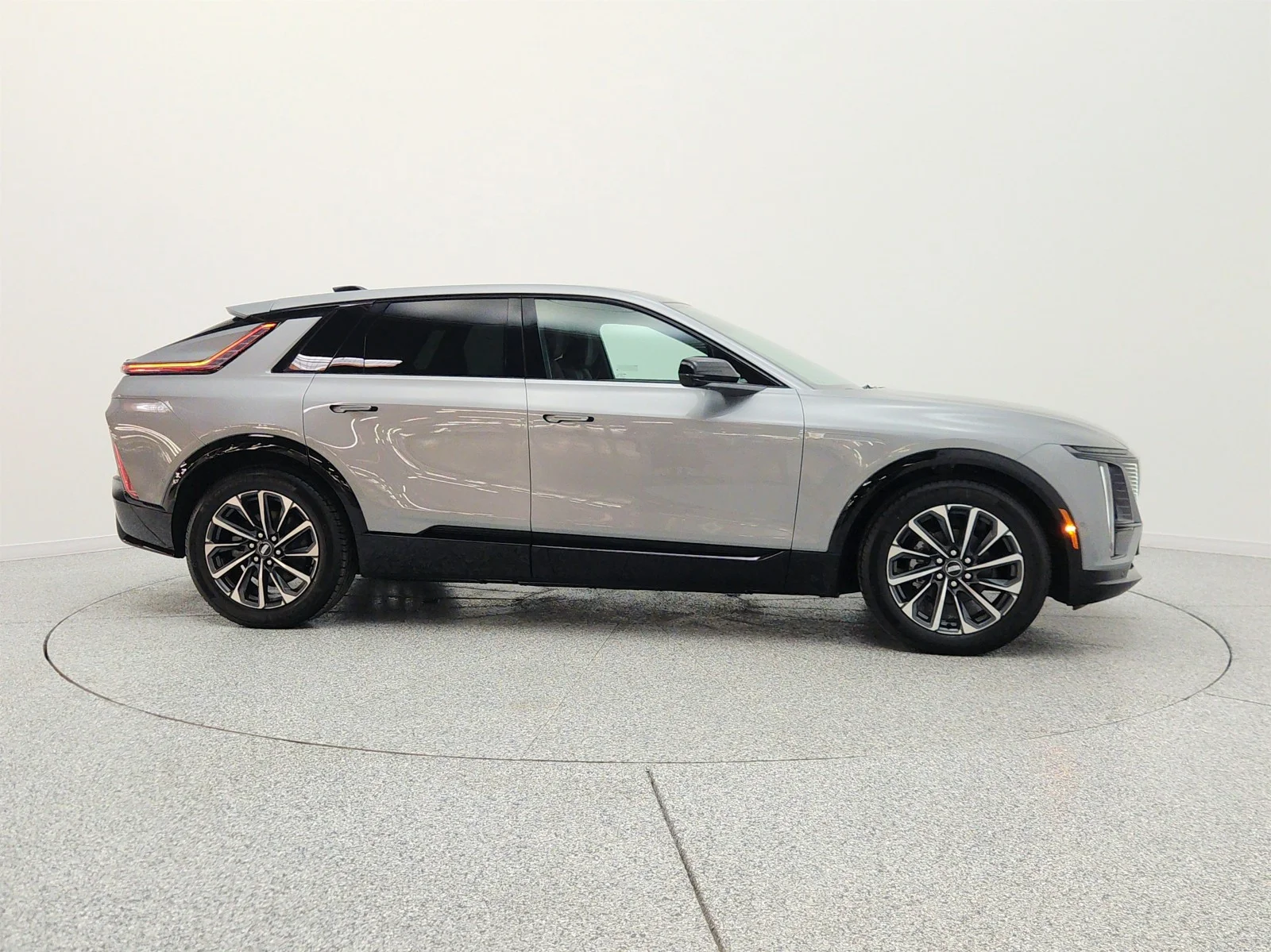 Used 2026 Argent Silver Metallic Cadillac 4dr Premium Sport image 4