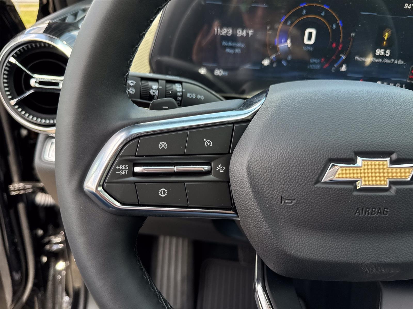 New 2026 Mosaic Black Metallic Chevrolet LT image 21
