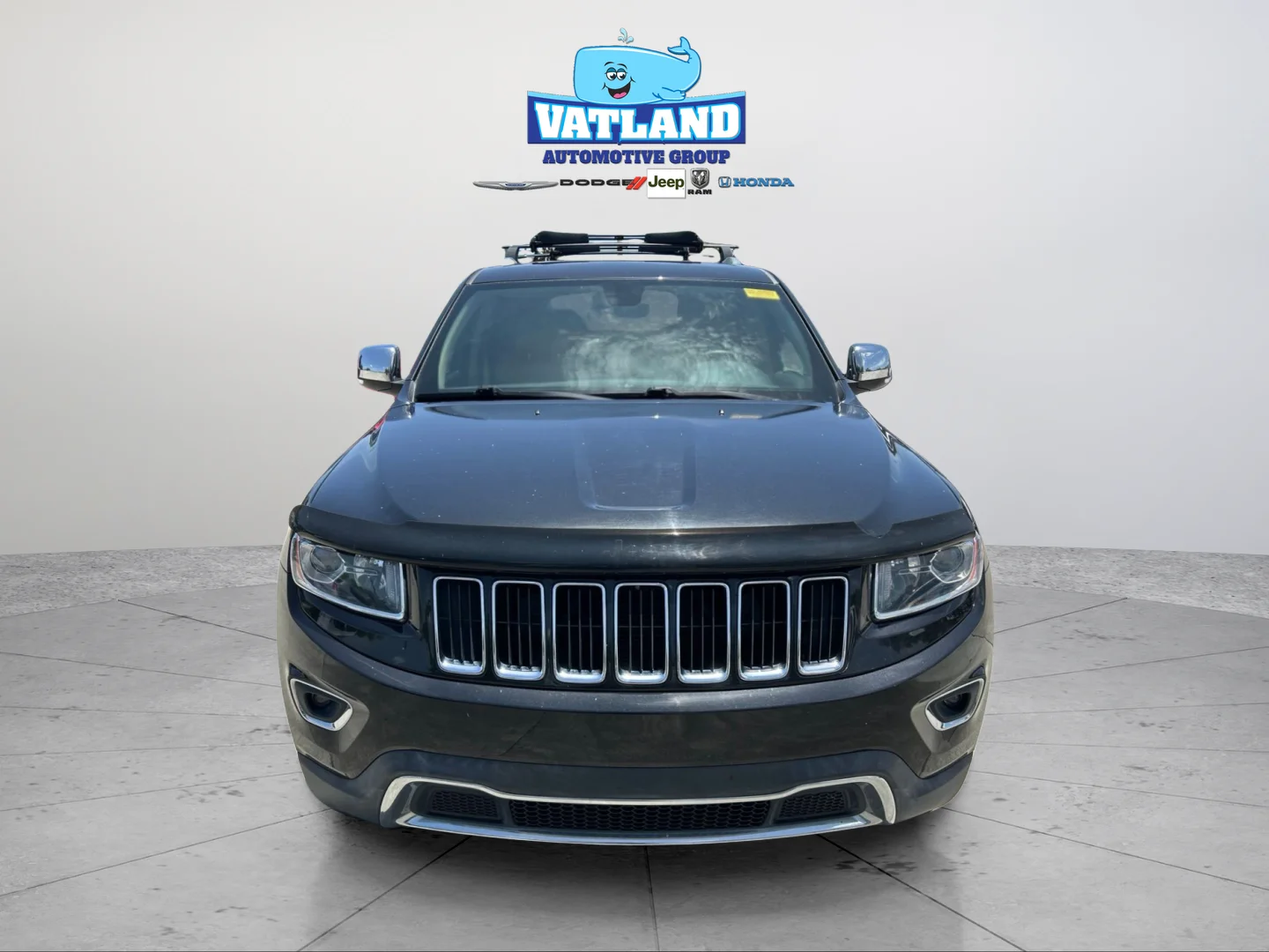 Used 2015 Brilliant Black Crystal Pearlcoat Jeep Limited image 8