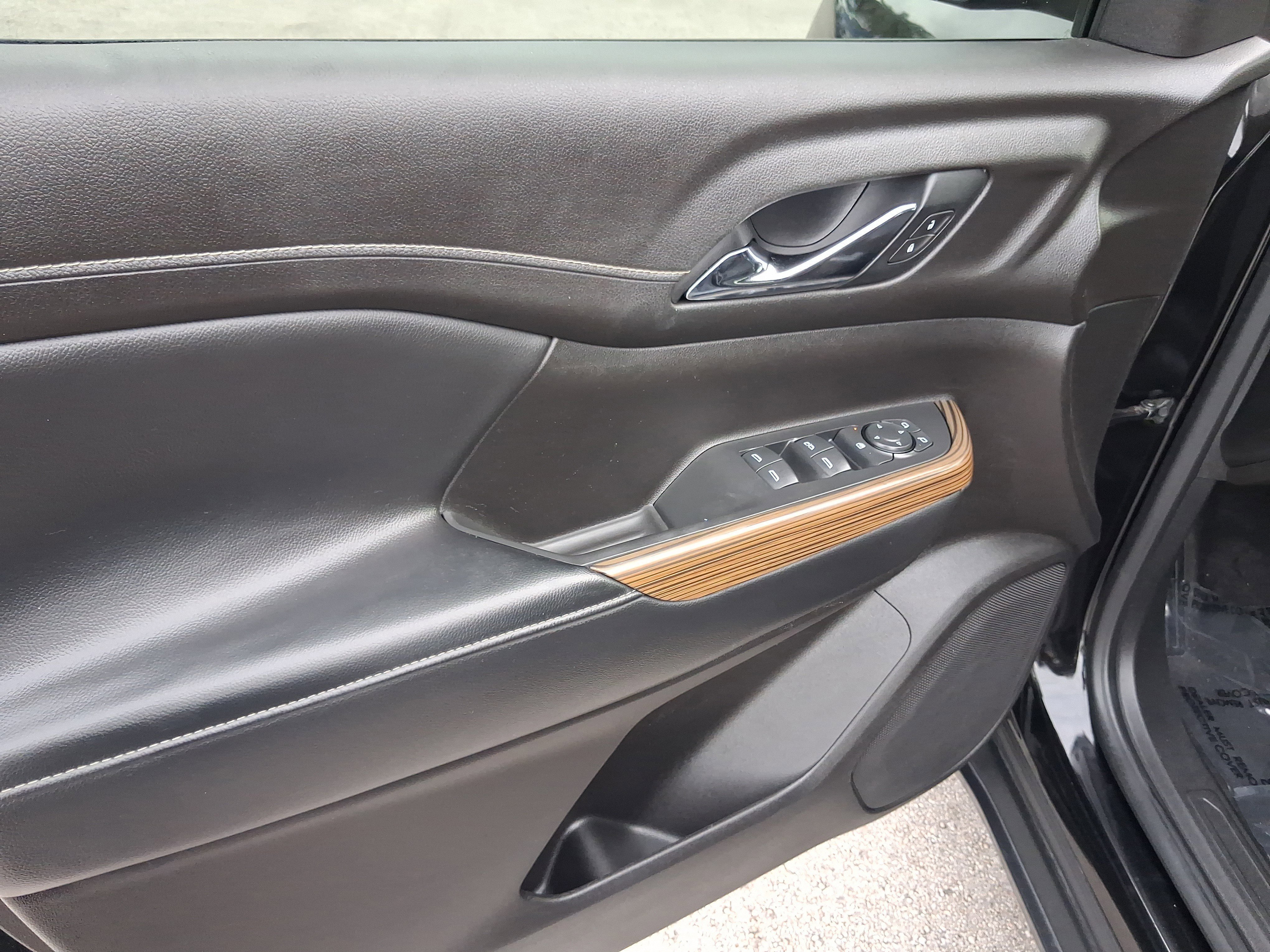 Used 2021 Black GMC SLE image 15