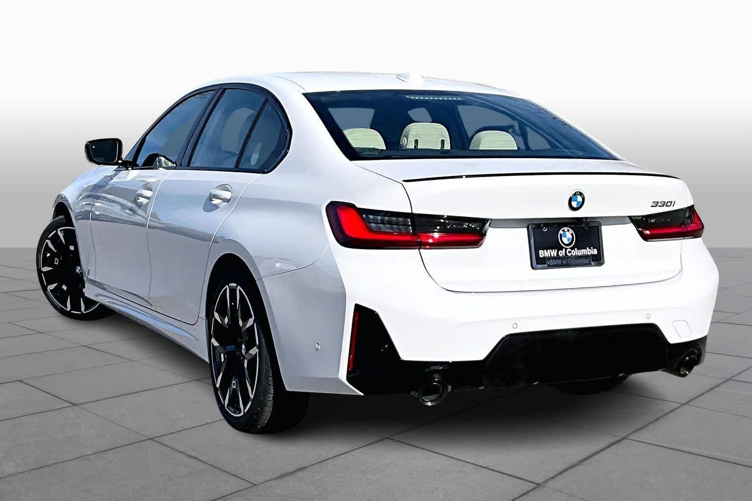 2026 BMW 3 Series 330i - Photo 12