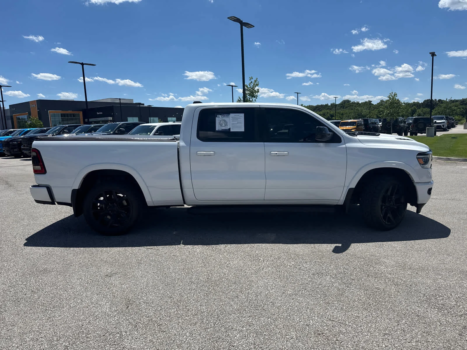 Used 2022 Ivory White Tri-Coat Pearlcoat Ram Laramie image 10