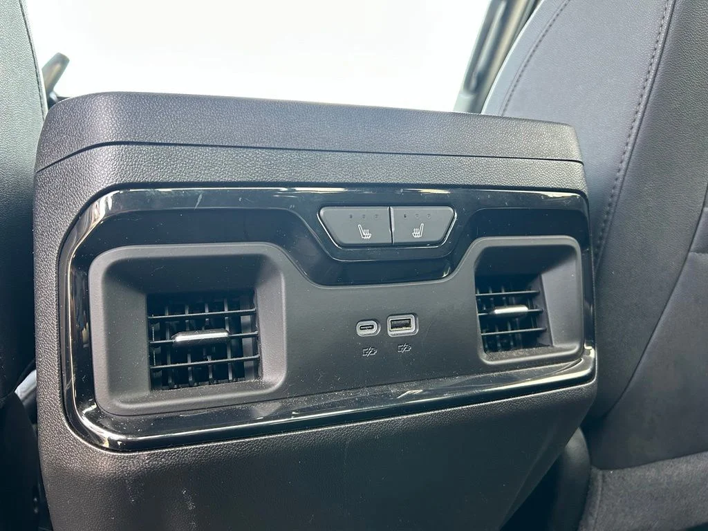 Used 2025 Gray Chevrolet ZR2 image 28