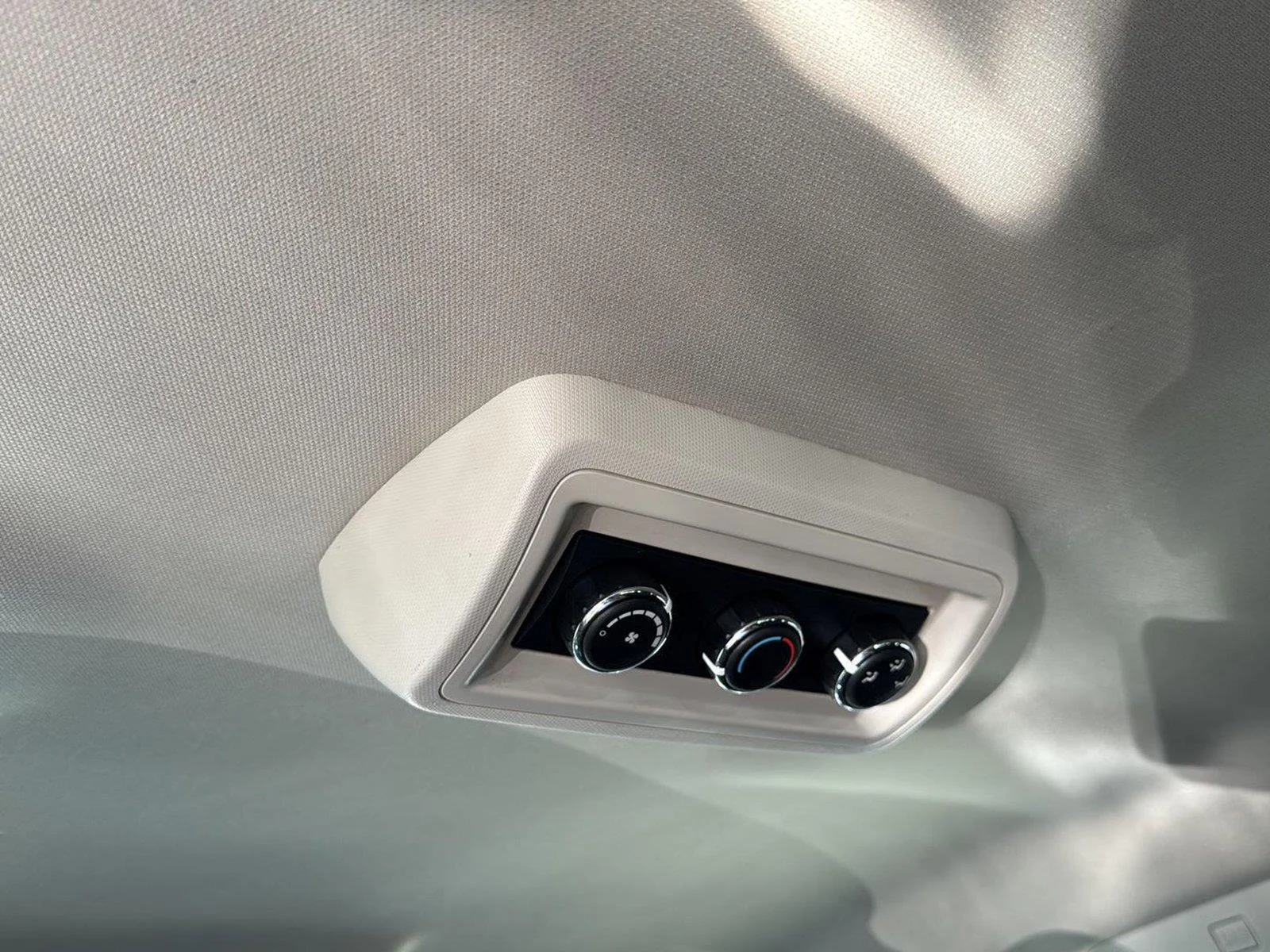 Used 2019 Vice White Dodge SE image 18