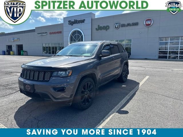 Used 2019 Gray Jeep Altitude image 1