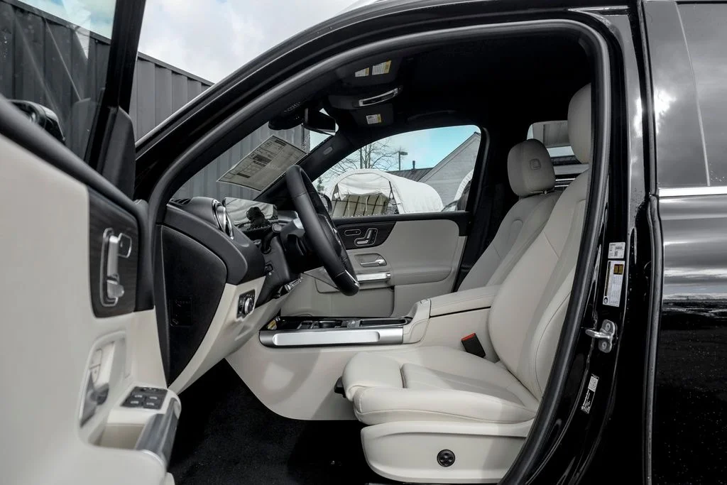 New 2026 Night Black Mercedes-Benz GLB 250 image 11
