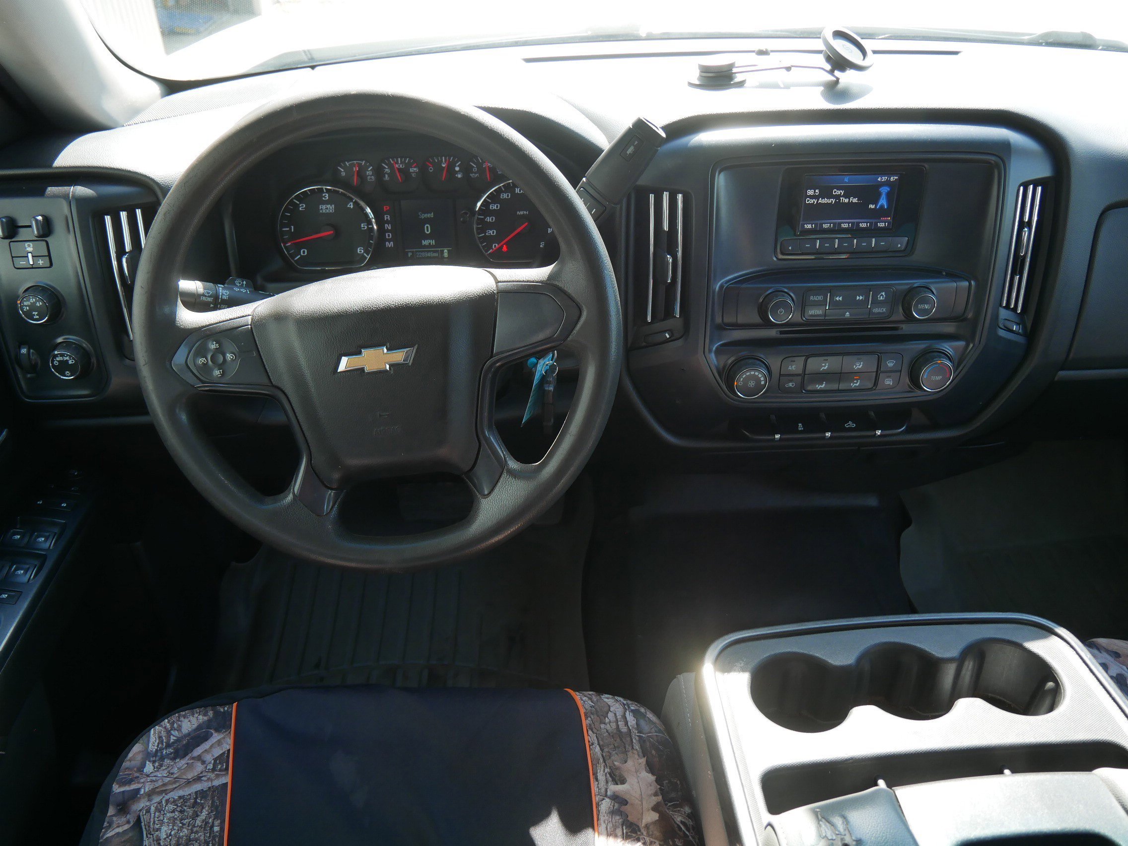 Used 2014 White Chevrolet Work Truck image 16