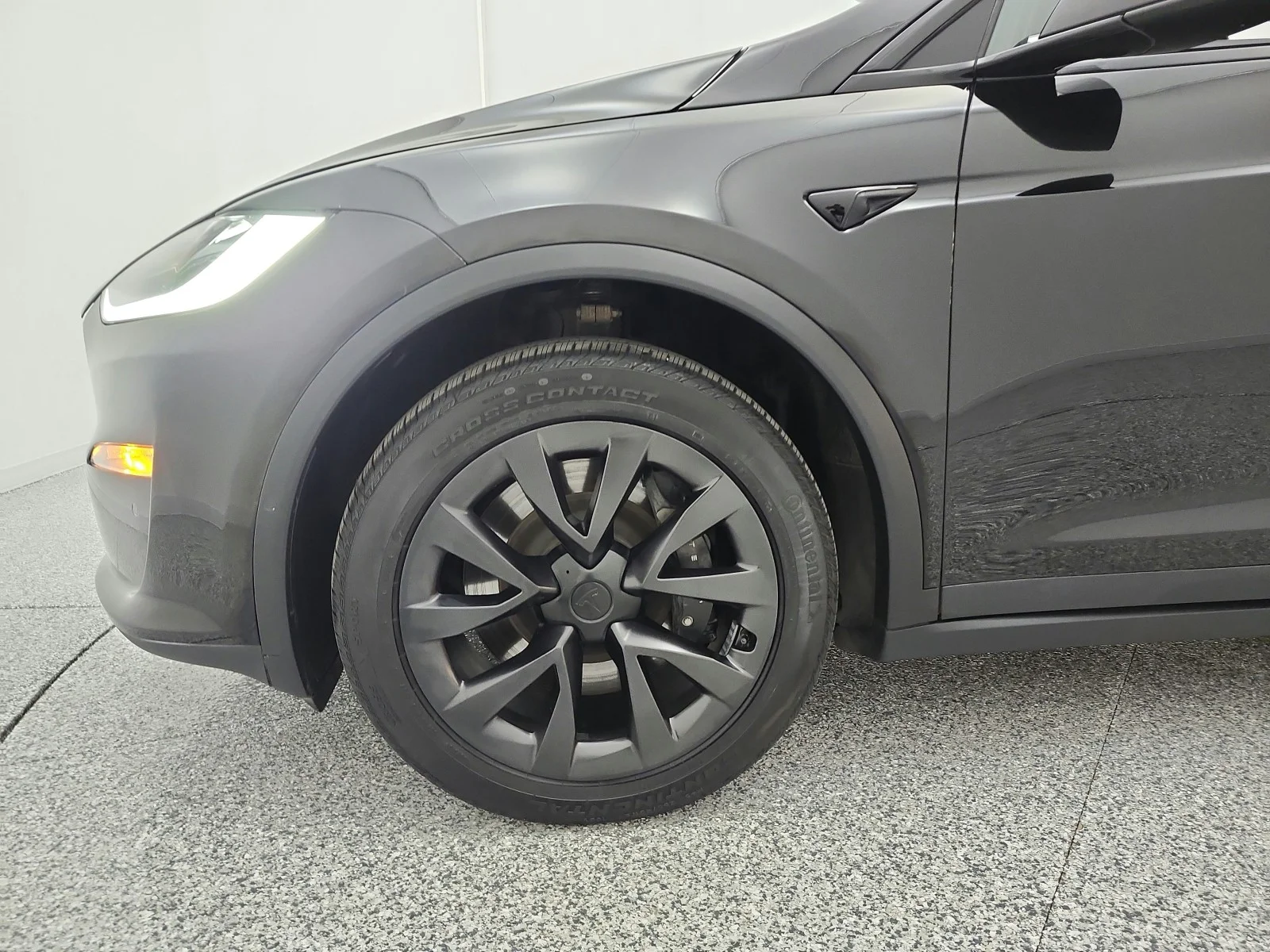 Used 2023 Solid Black Tesla AWD image 17