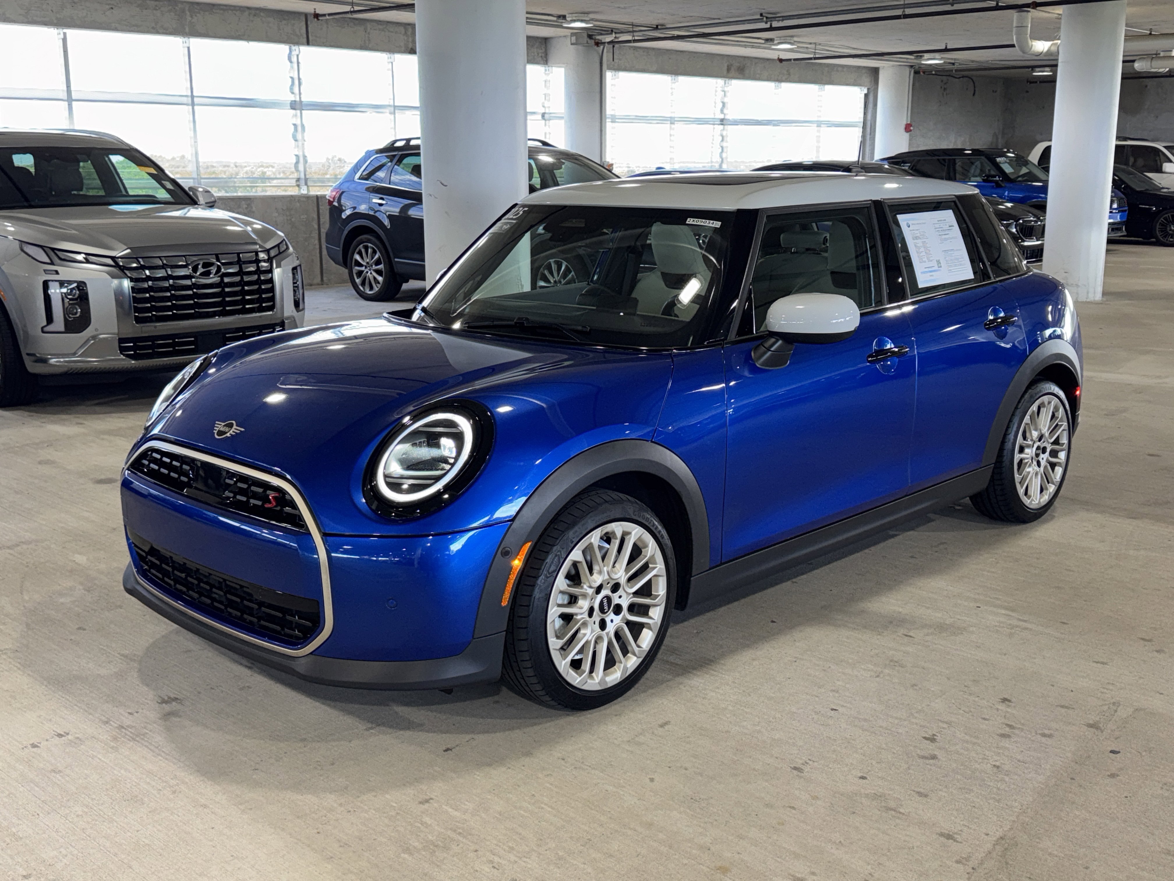 Used 2025 Blazing Blue Metallic MINI Signature Plus image 4