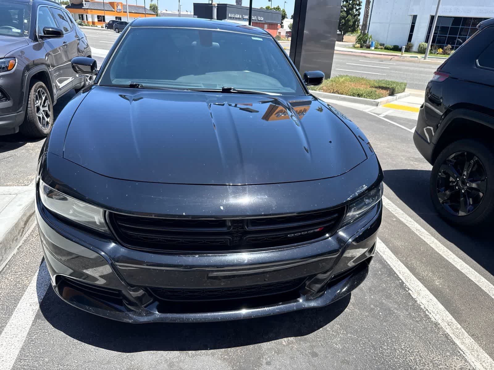 Used 2022 Pitch Black Clearcoat Dodge SXT image 14