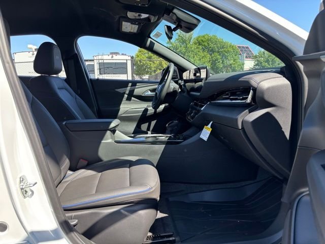 New 2026 Summit White Buick Sport Touring image 32