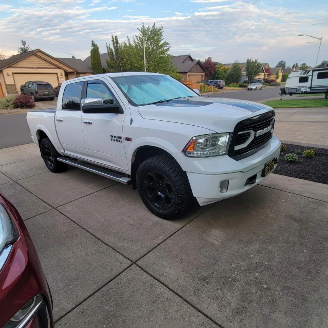 Used 2014 Bright White Clearcoat Ram Laramie image 2