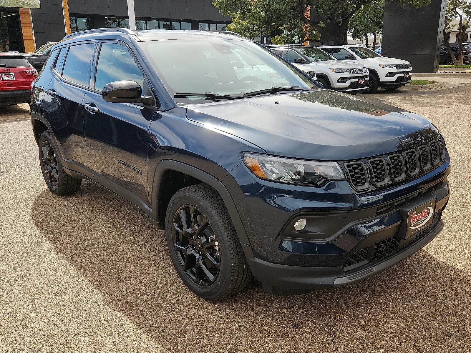 New 2027 Fathom Blue Pearl-Coat Paint Jeep LATITUDE ALTITUDE 4X4 image 6