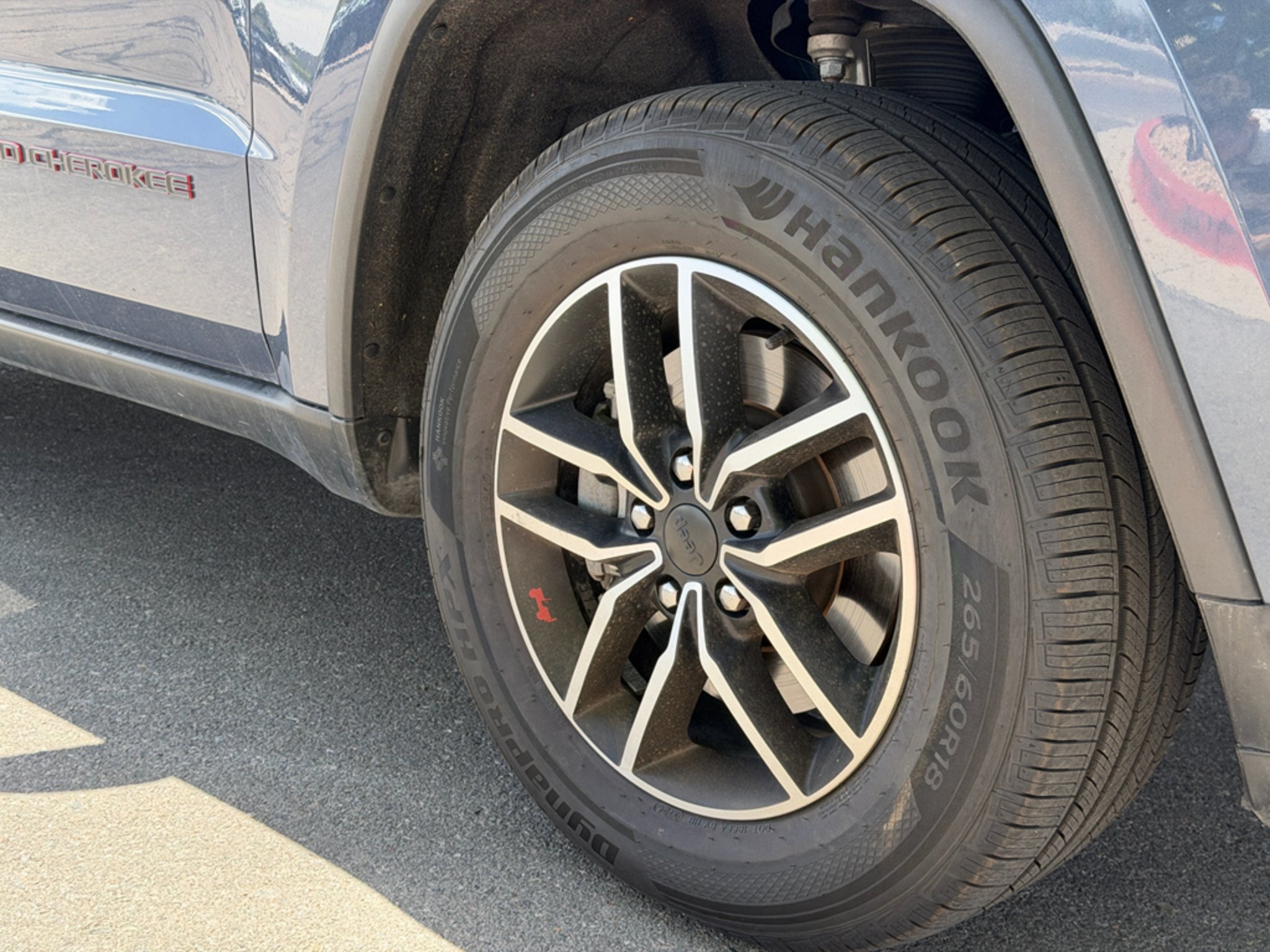 Used 2019 Slate Blue Pearlcoat Jeep Trailhawk image 6