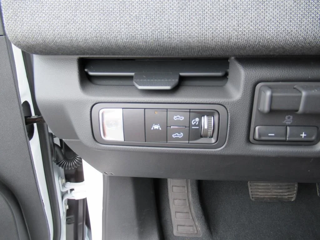 2026 GMC Sierra EV Elevation - Photo 23