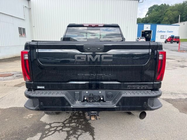 Used 2024  GMC Denali Ultimate image 7