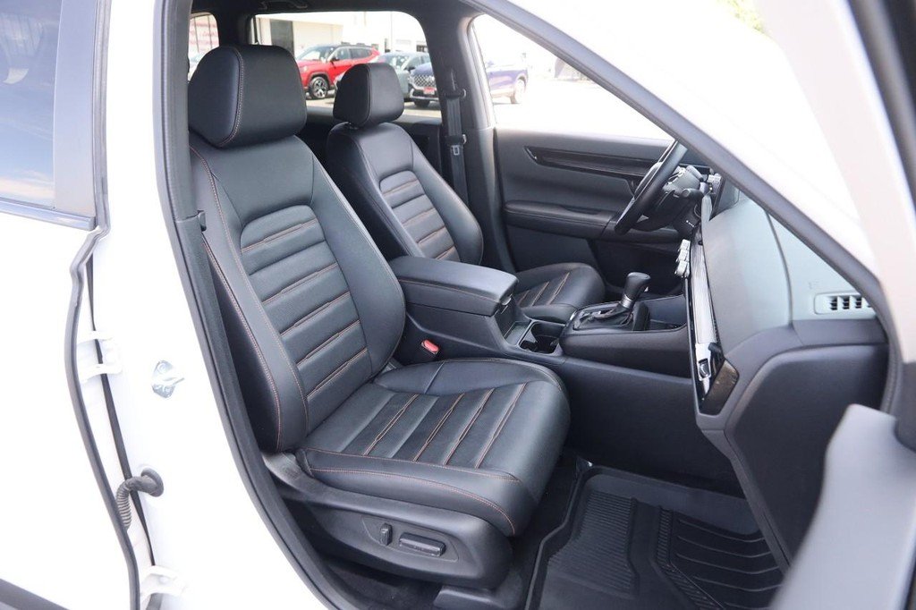 Used 2026 Platinum White Pearl Honda Sport Touring AWD image 28