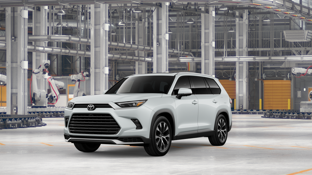 2026 Toyota Grand Highlander Hybrid MAX Limited AWD's photo