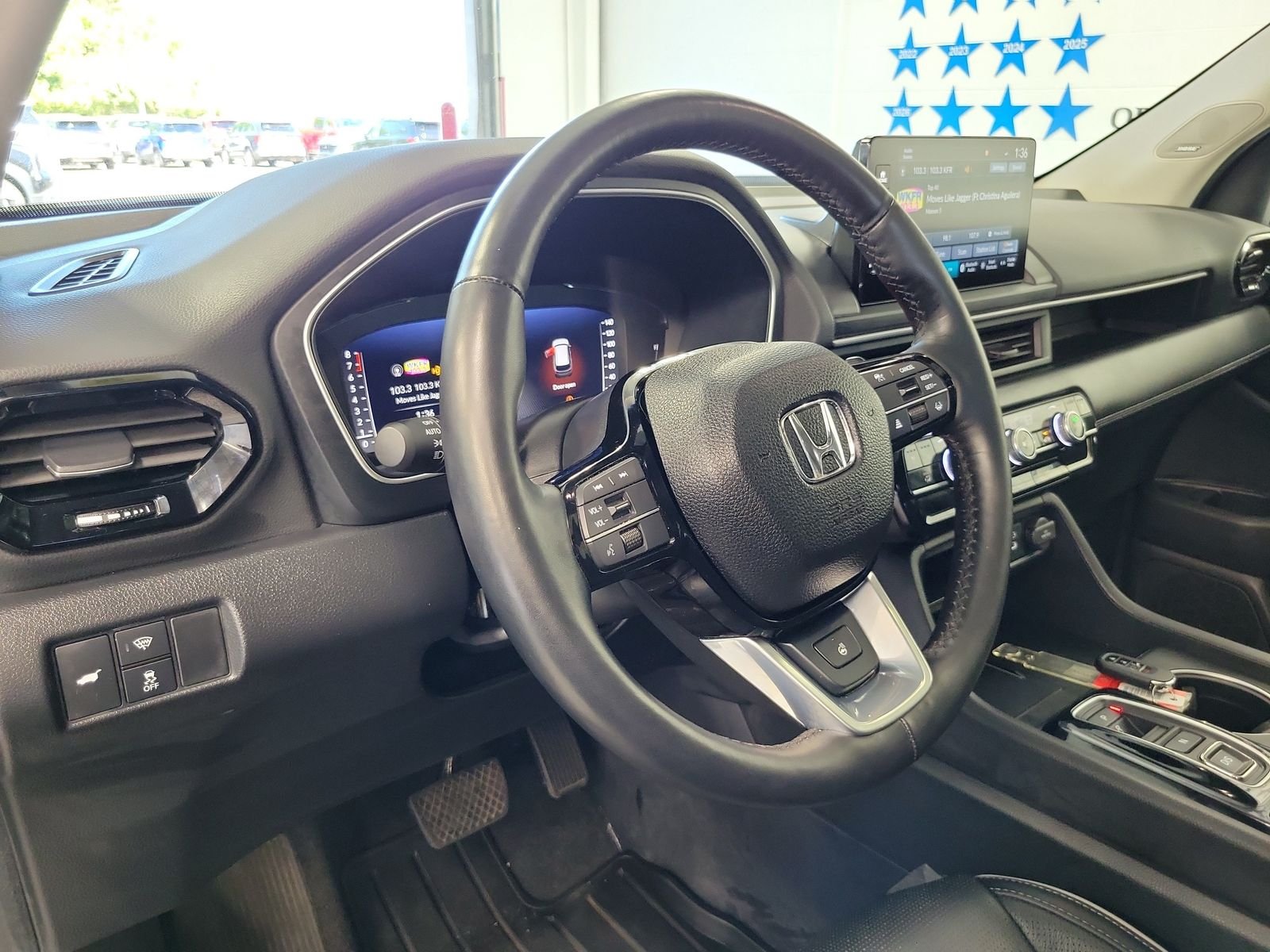 Used 2024 Black Honda Elite image 10