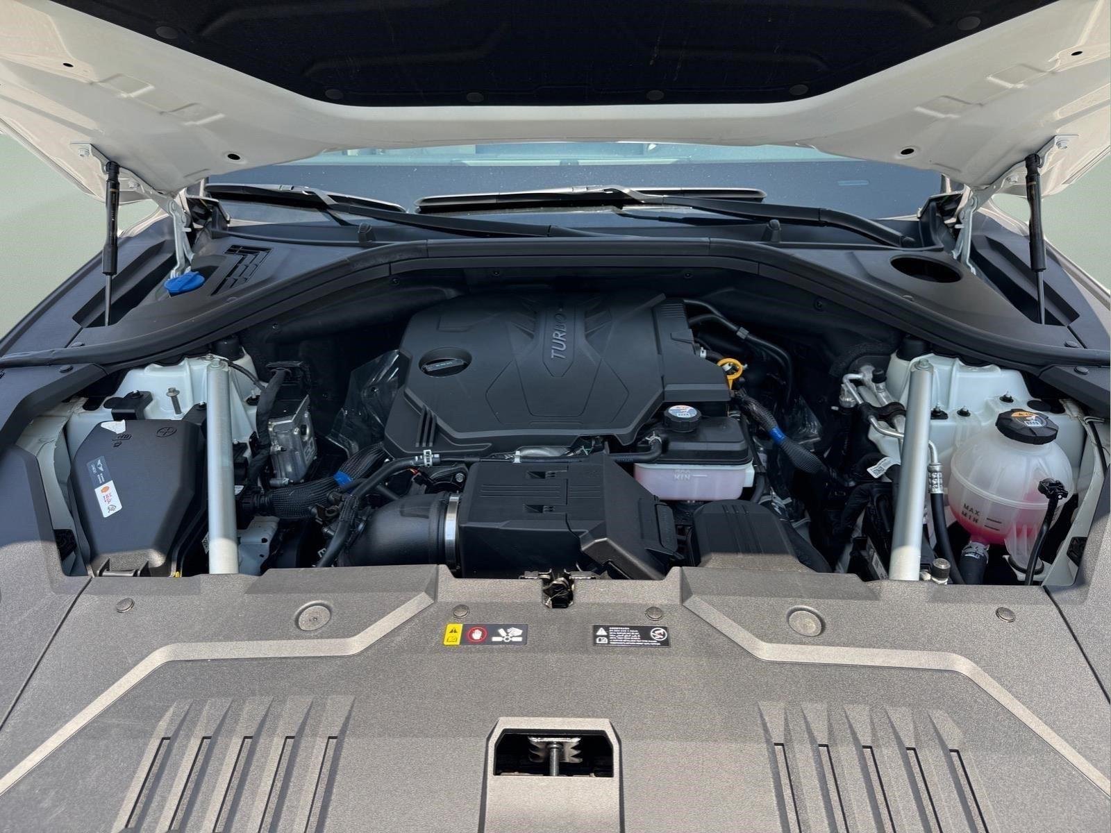 2024 GENESIS GV70 Standard - Photo 11