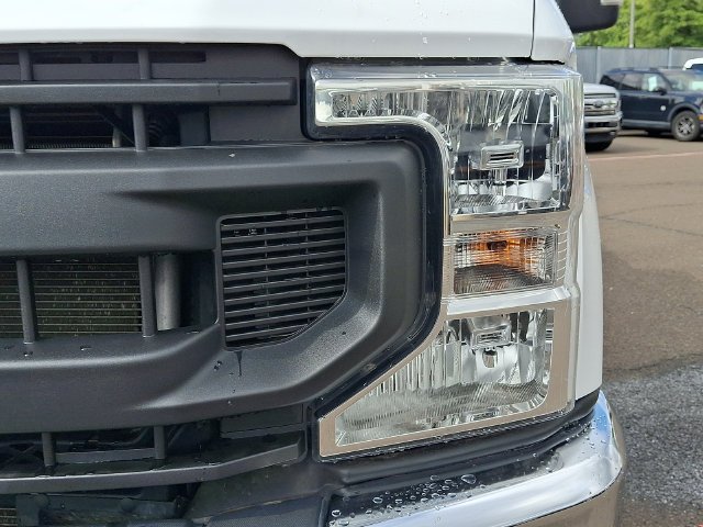 Certified Used 2022 Oxford White Ford XL image 9