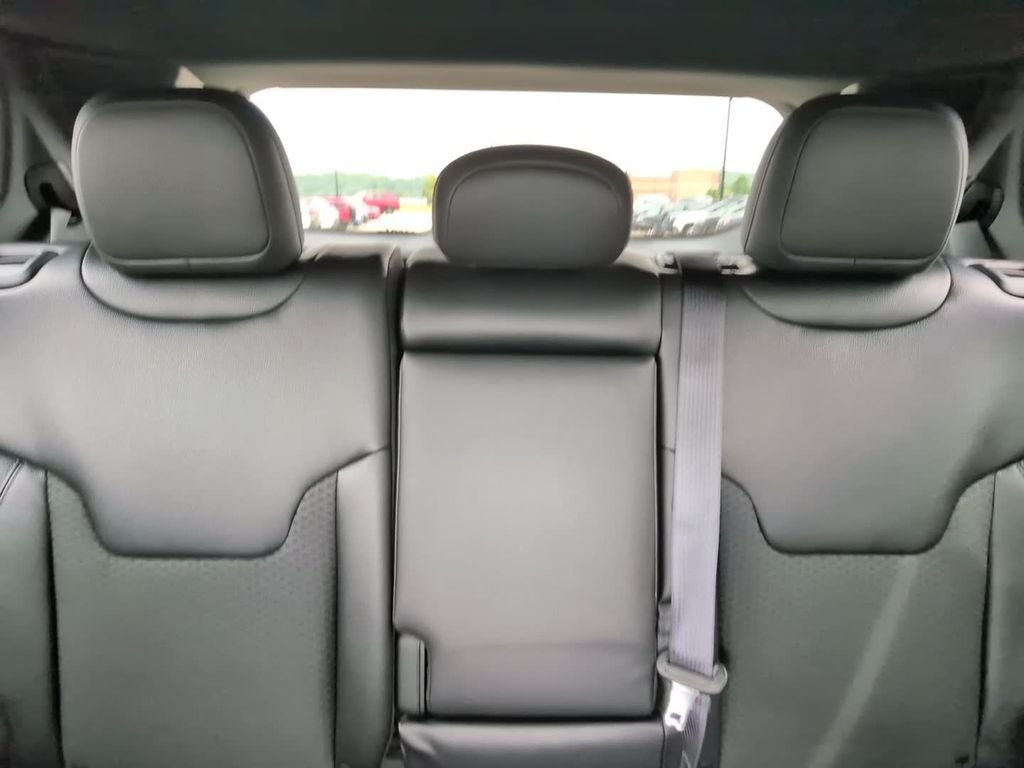 New 2026 Fathom Blue Pearl Coat Jeep Latitude image 24